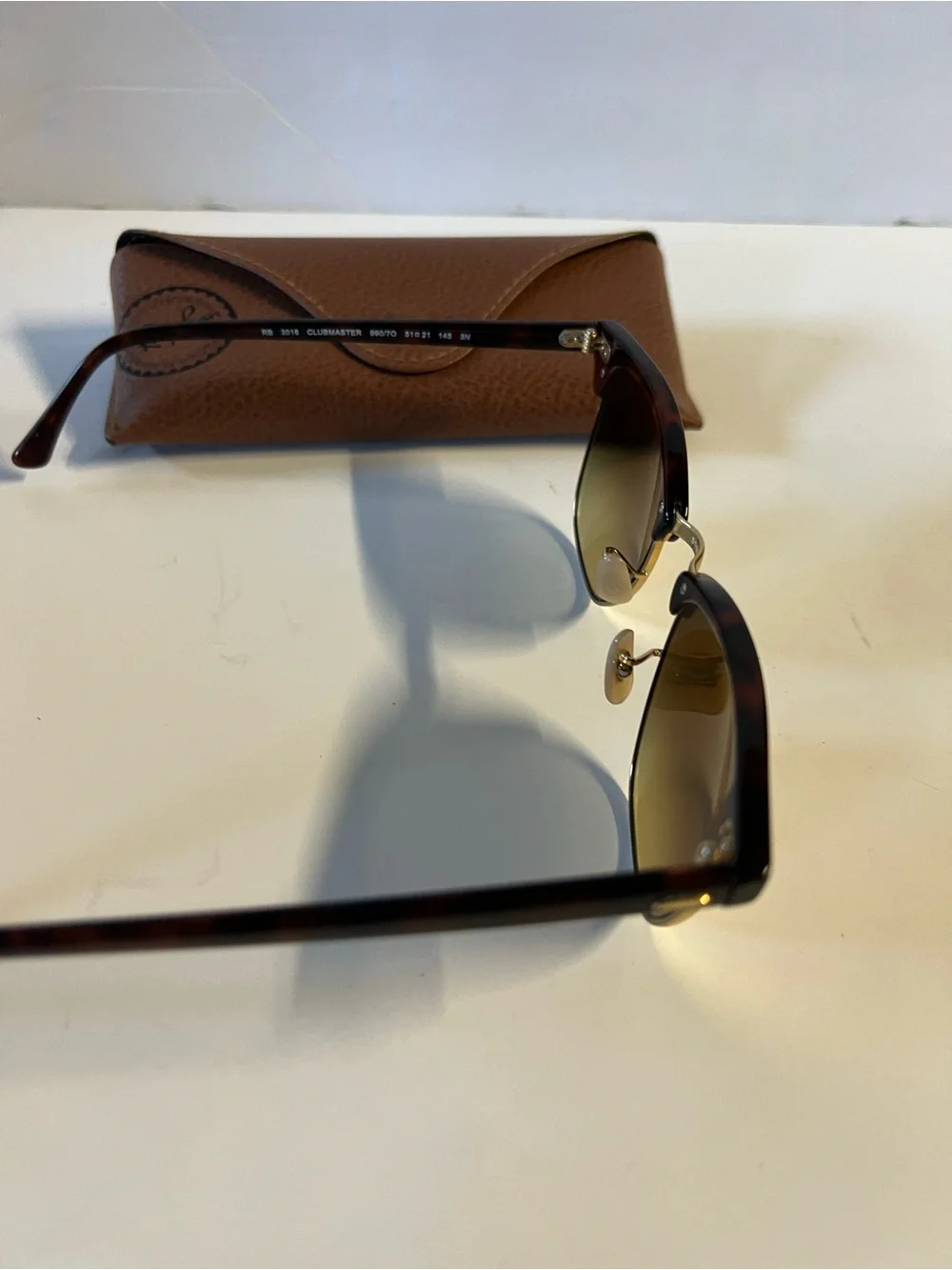 Ray-Ban Brown Tortoiseshell Clubmaster Sunglasses with Brown Case